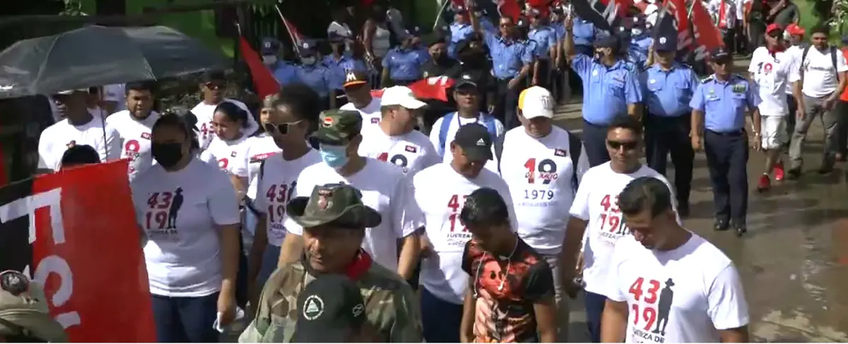 Bluefields celebra el día de la alegría con una caminata