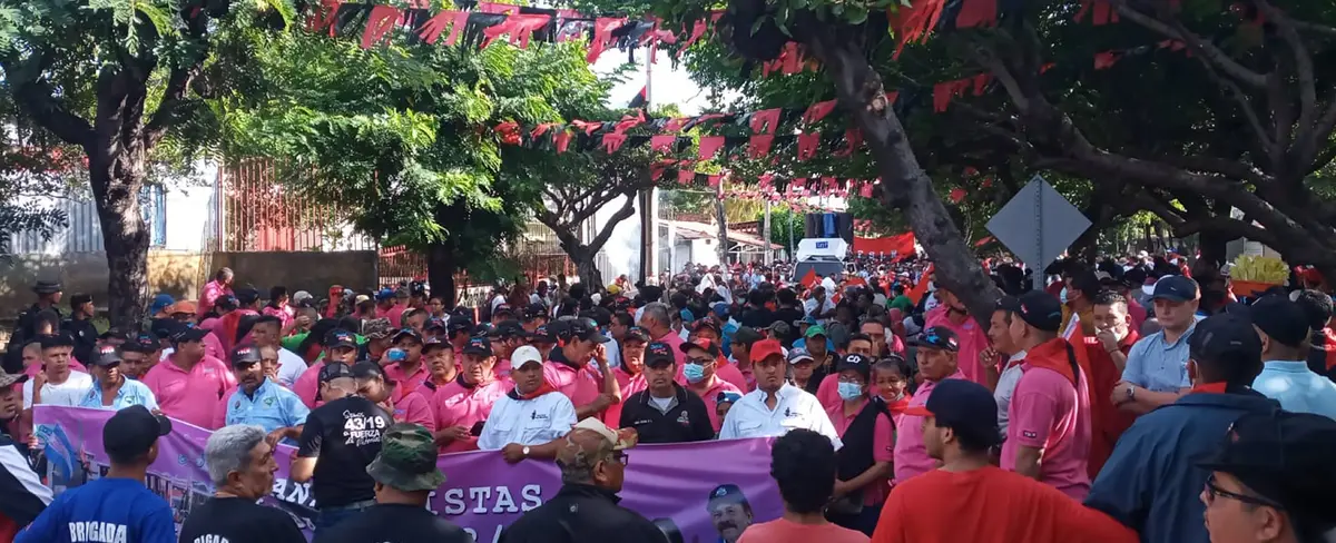 Nicaragüenses caminan en homenaje al “Padre de la Resistencia Urbana”, Comandante Julio Buitrago