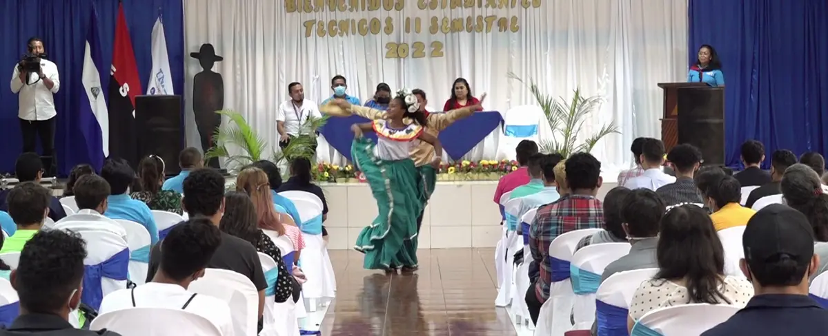 Protagonistas de educación técnica inician clases del segundo semestre