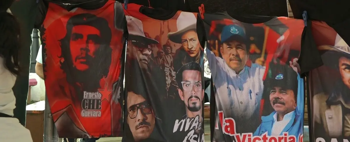 Puerto Salvador Allende realiza feria con prendas alusivas al 43/19