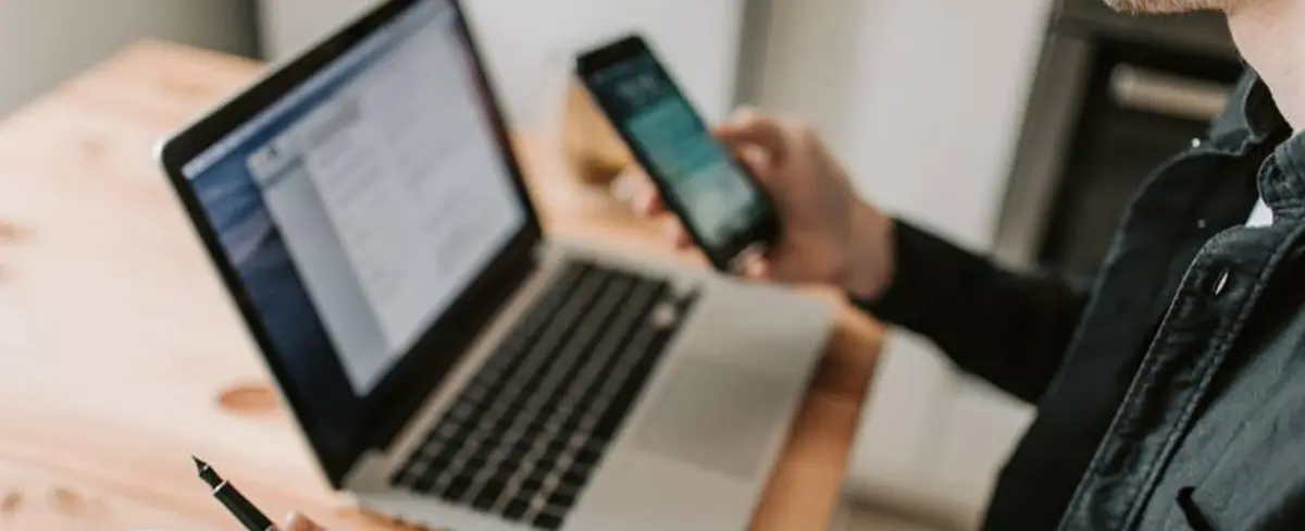 Aprende dos formas de programar respuestas automáticas en WhatsApp