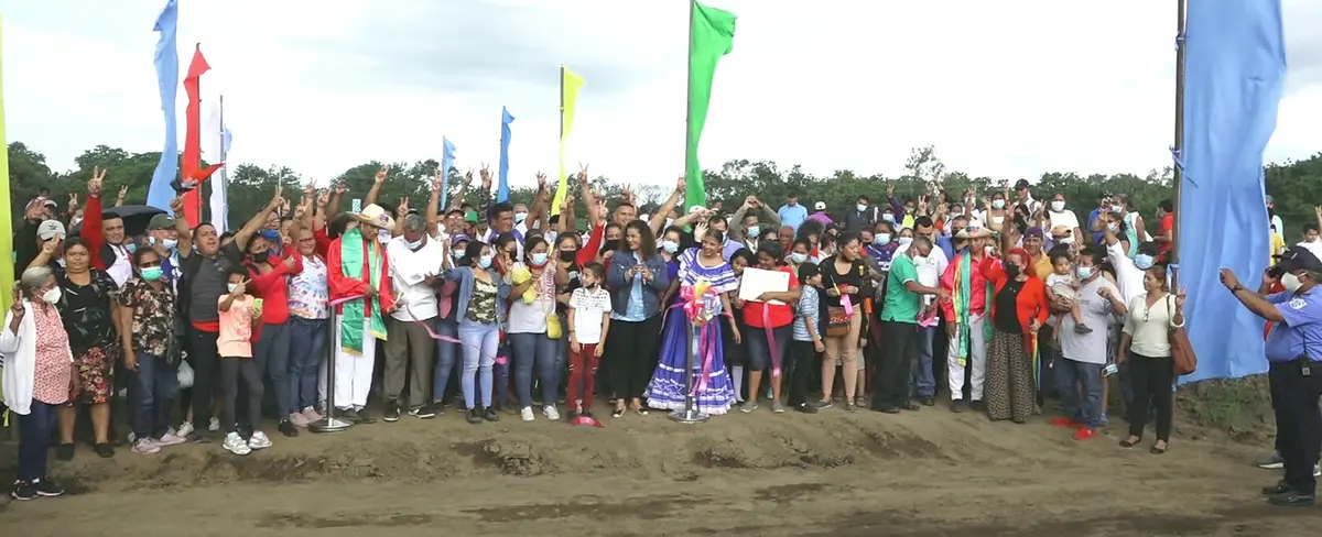 300 familias reciben lotes del programa Bismarck Martínez en Villa Esperanza