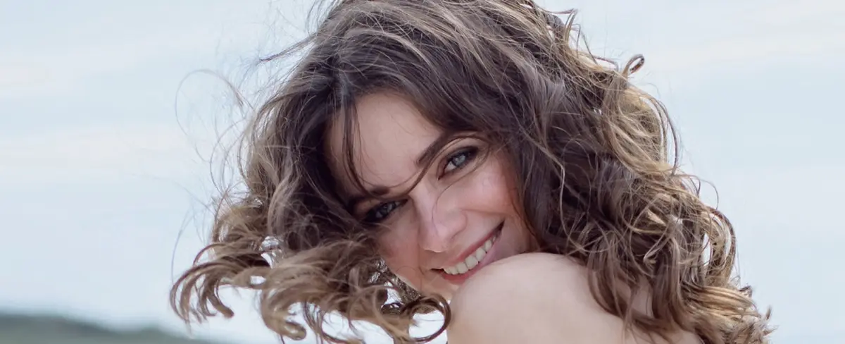 Denuncian agresión a Mónica Dossetti, actriz de Soñadores y el Premio Mayor