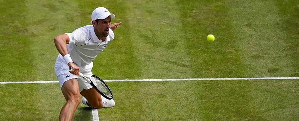 Novak Djokovic conquista el trofeo de Wimbledon