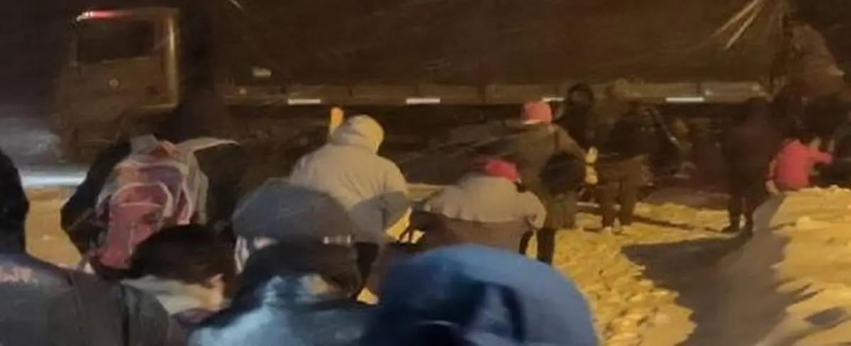 Al menos 400 personas varadas en la frontera argentina-chilena por fuerte nevada
