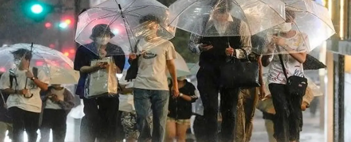 Japón evacúa a más de 72 mil personas por tifón Meari