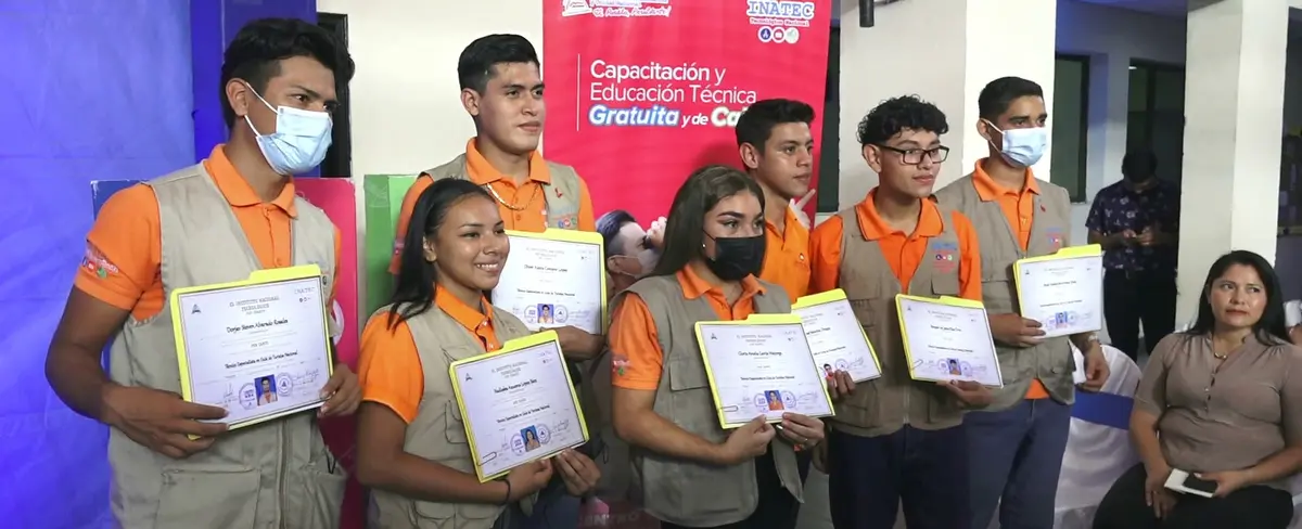 Nicaragua cuenta con nuevos profesionales en el sector turístico y hotelero