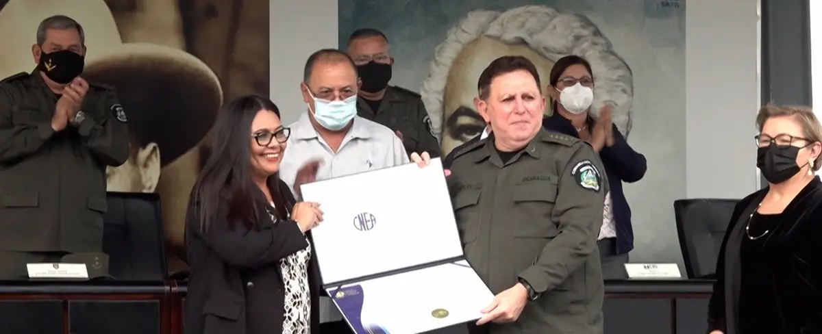 Otorgan certificación de acreditación a la Universidad del Ejército de Nicaragua