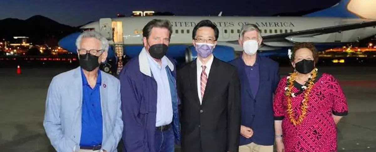 Delegación de congresistas de EE.UU. arriba a Taiwán en medio de crecientes tensiones con China