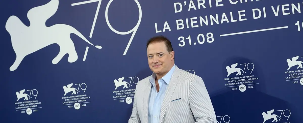 Brendan Fraser rompe en llanto durante ovación de seis minutos en Venecia