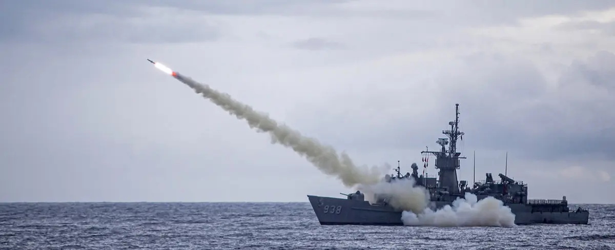 China sanciona a empresarios estadounidenses por la venta de armas a Taiwán