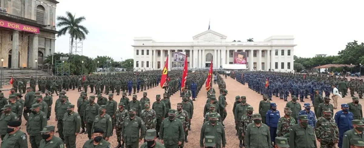 Ejército realiza práctica del acto central por su 43 aniversario de fundación