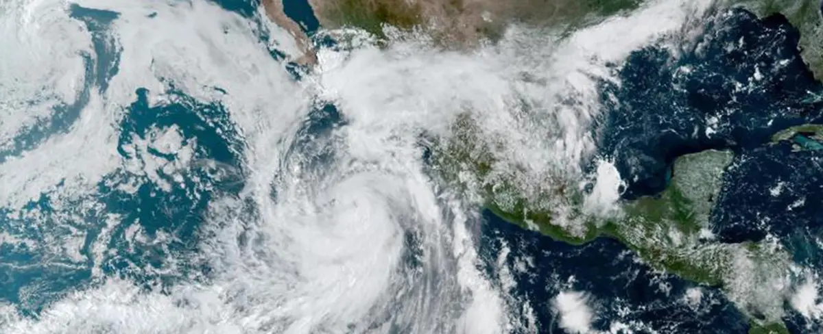 Huracán Kay aumenta a categoría 2 dejando 7 muertos en México