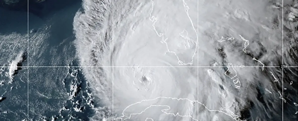 Ian se convierte en poderoso huracán de categoría 4 rumbo a Florida