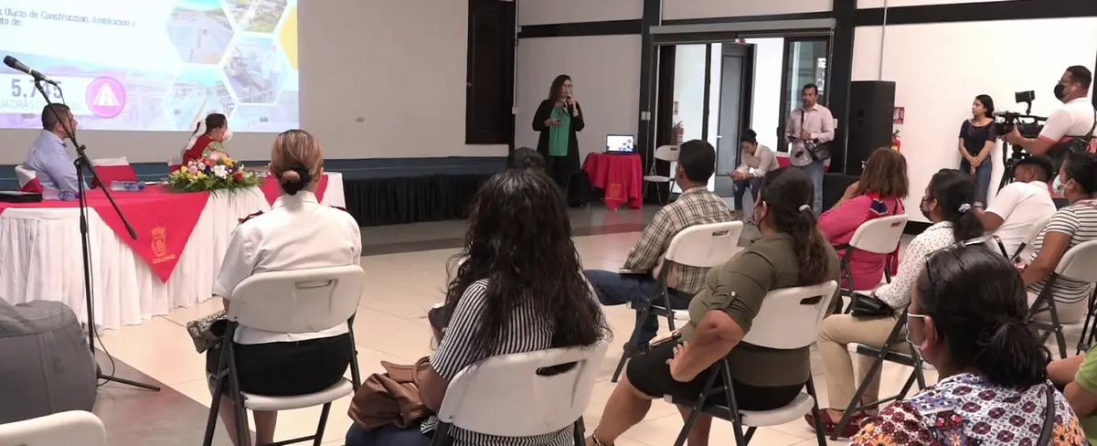 Líderes cristianos conocen propuesta de trabajo de la fórmula del pueblo alcalde