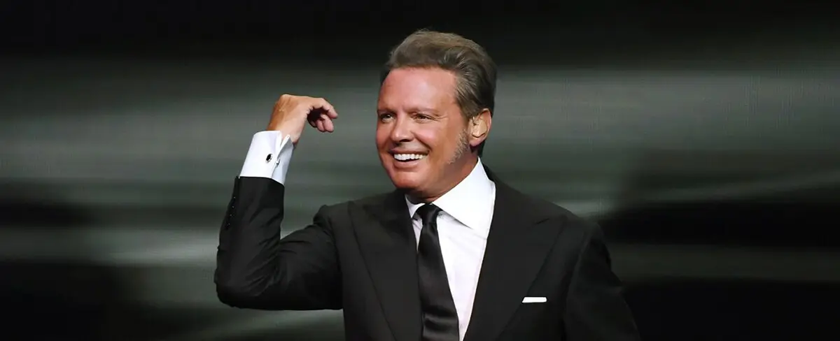 Luis Miguel regresa a los escenarios en el 2023