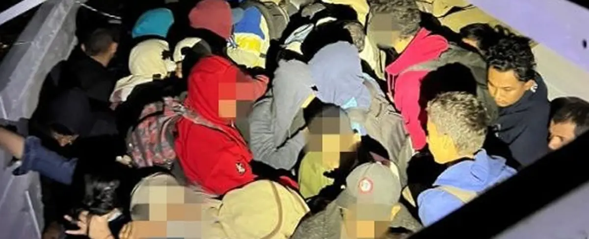 Encuentran en México a 266 migrantes en tres tractocamiones