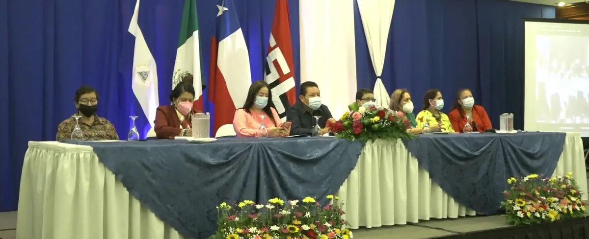 Mined destaca educación de calidad en foro internacional