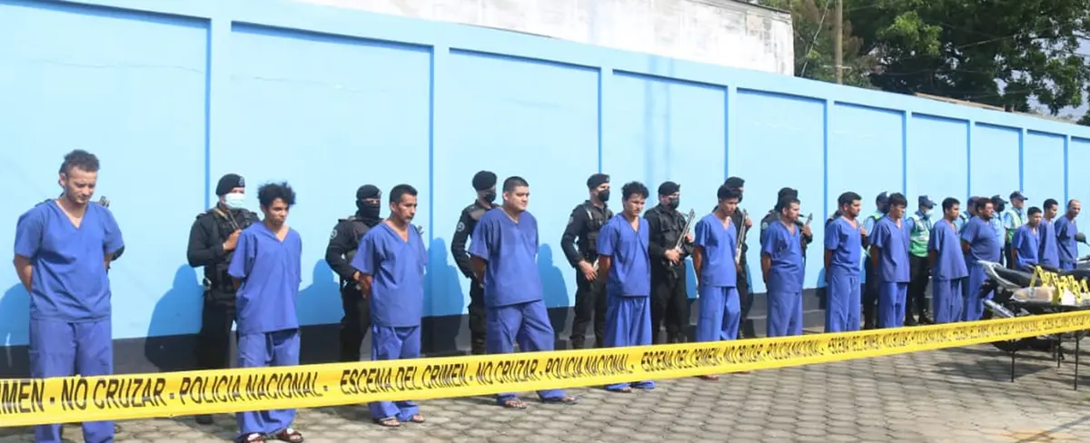 Policía de León presenta a 16 personas por presuntos delitos cometidos