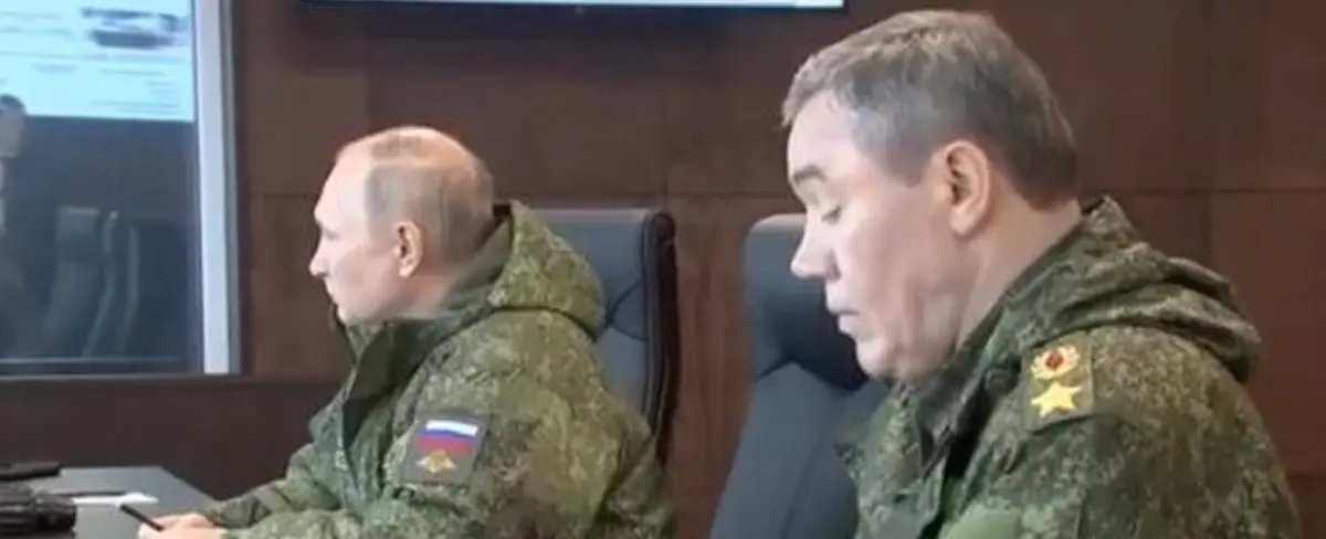 Putin asiste a los ejercicios militares en el este de Rusia