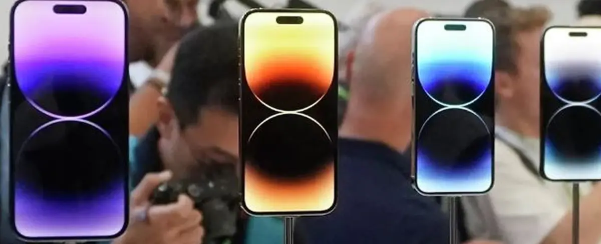 Redes sociales se inundan de memes tras presentación del iPhone 14
