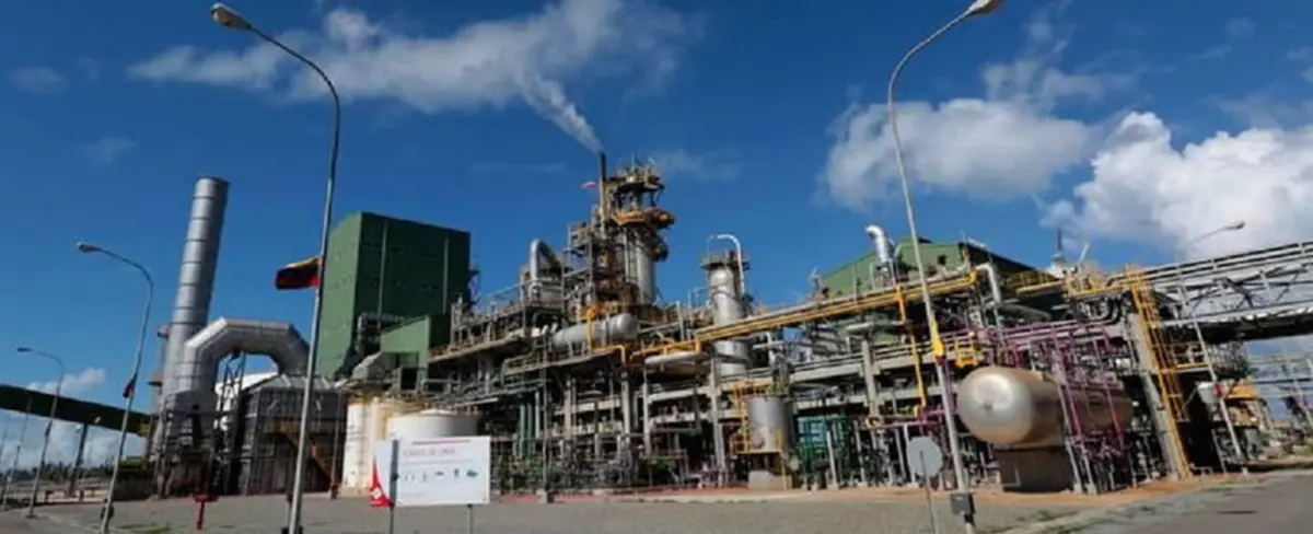 Venezuela recupera el control de la empresa petroquímica Monómeros