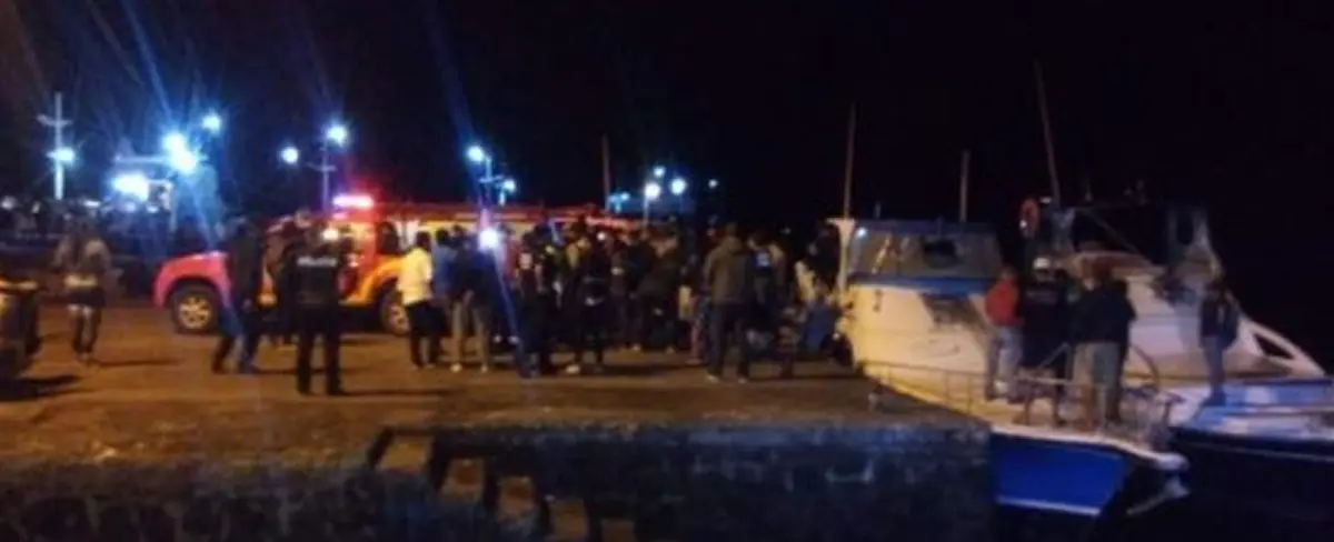 Reportan cuatro fallecidos tras naufragio en Galápagos, Ecuador