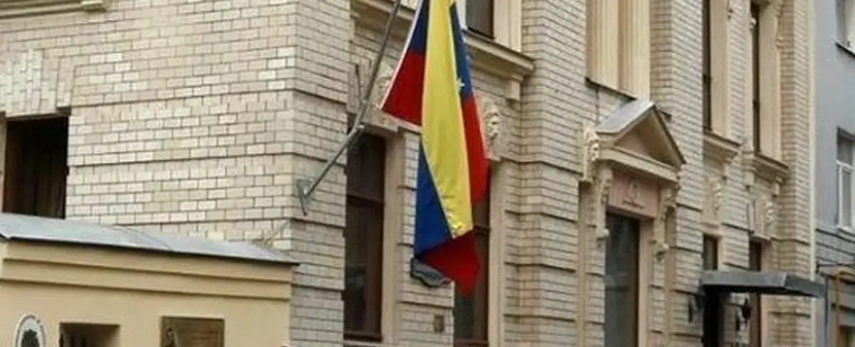 Nuevo embajador de Venezuela en Rusia presenta copias de estilo