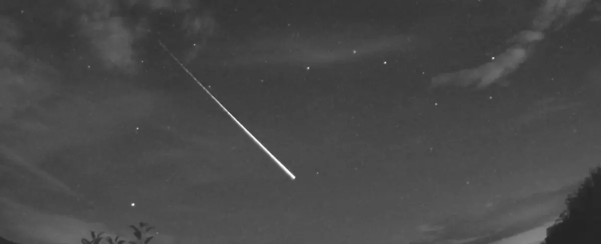 Captan impresionante bola de fuego en el cielo de Escocia e Irlanda