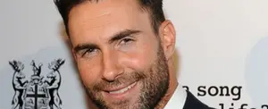Salen nuevas acusaciones de infidelidad contra el cantante Adam Levine