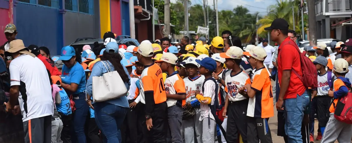 Bilwi inaugura nuevas instalaciones del estadio Ernesto Hocker