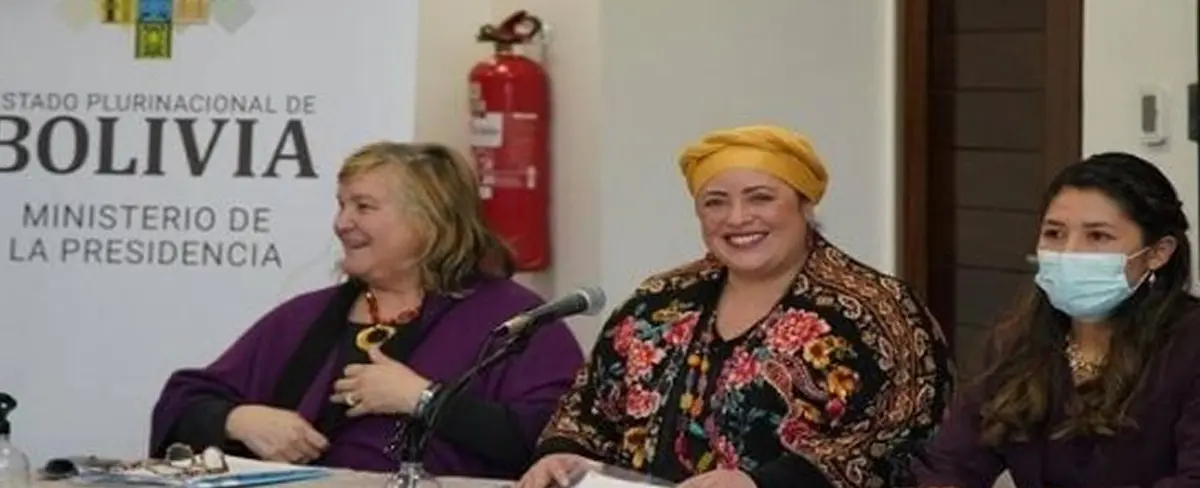 Bolivia y ONU Mujeres lanzan programa para prevenir la violencia en redes sociales