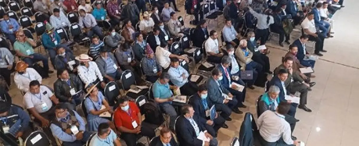 Autoridades de Bolivia participan en un encuentro Plurinacional