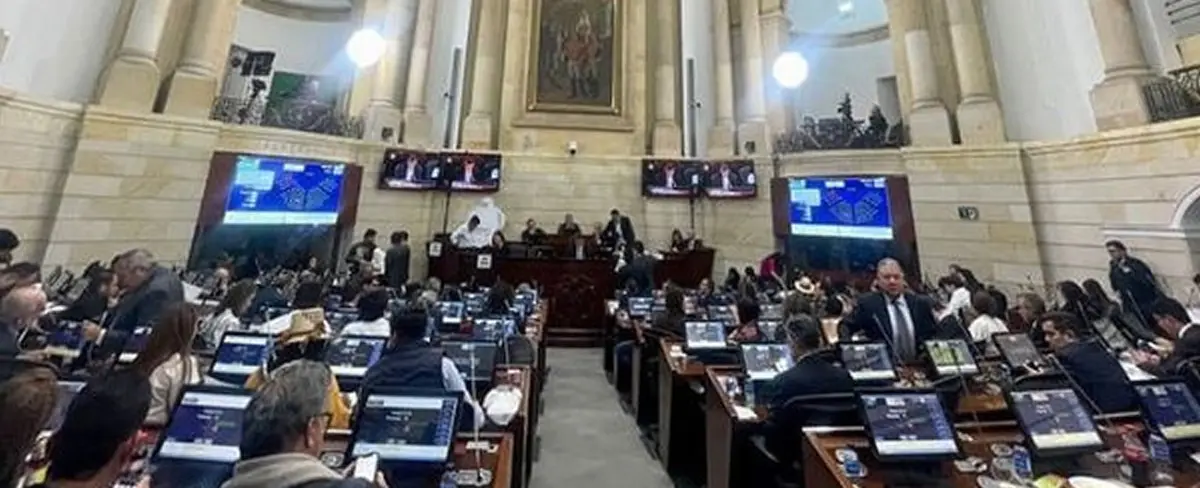Colombia aprueba política de paz total promovida por Gustavo Petro