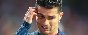 Cristiano Ronaldo falla de manera increíble un remate sin portero