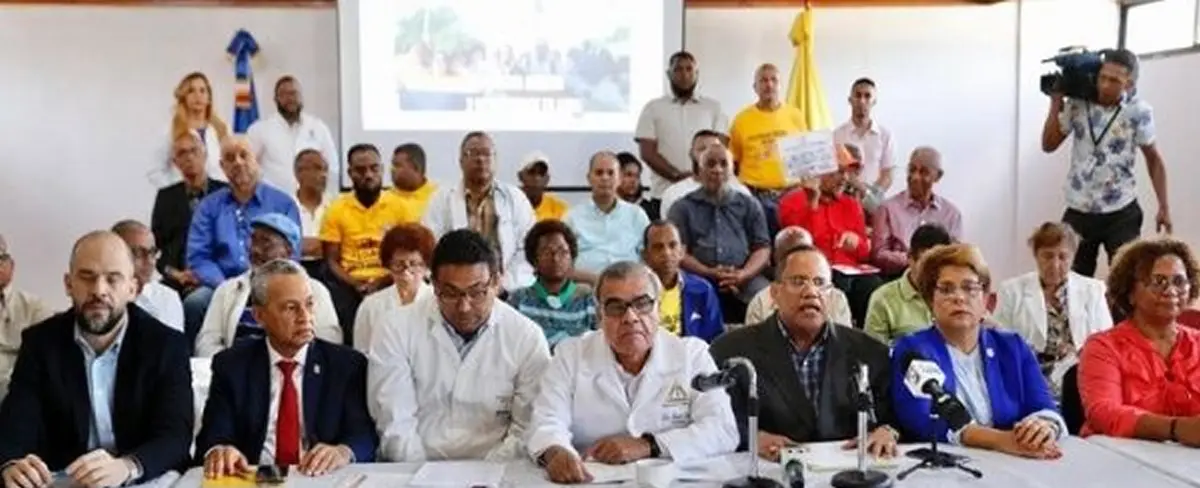 República Dominicana: médicos convocan a marchas contra aseguradoras