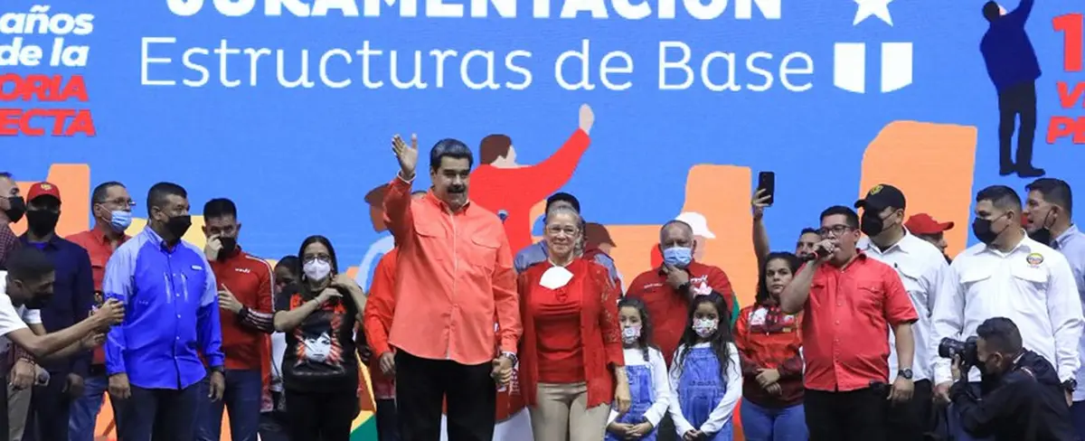 Maduro no desestima adelanto de elecciones