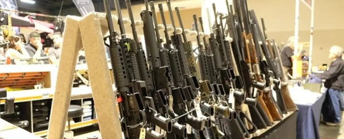 México y EE.UU. sostienen diálogo sobre tráfico de armas