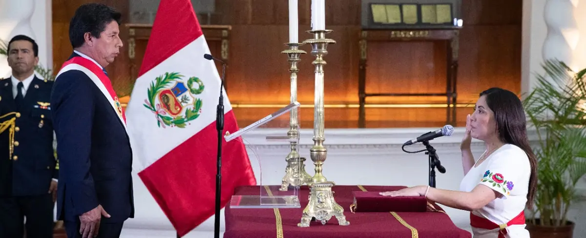 Presidente peruano juramenta a la nueva ministra de salud