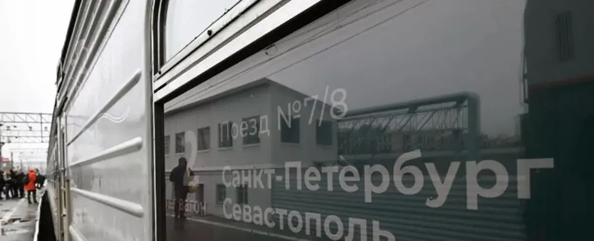 Servicio ferroviario del puente de Crimea funciona con normalidad tras  explosión