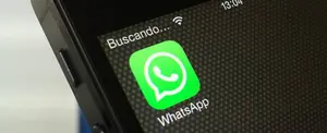 Descubre el significado del círculo cortado en los mensajes de WhatsApp