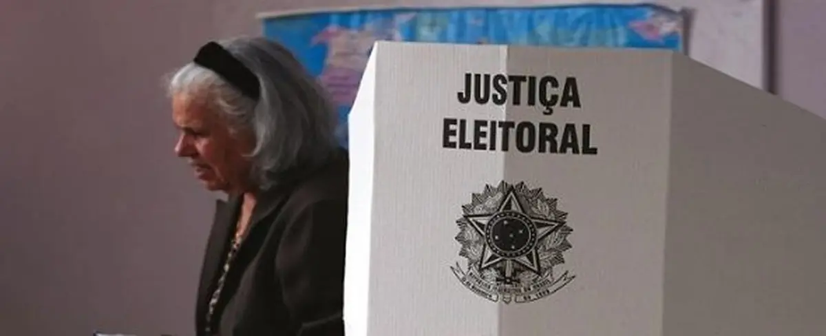 Realizan conteo de los votos tras elecciones presidenciales de Brasil