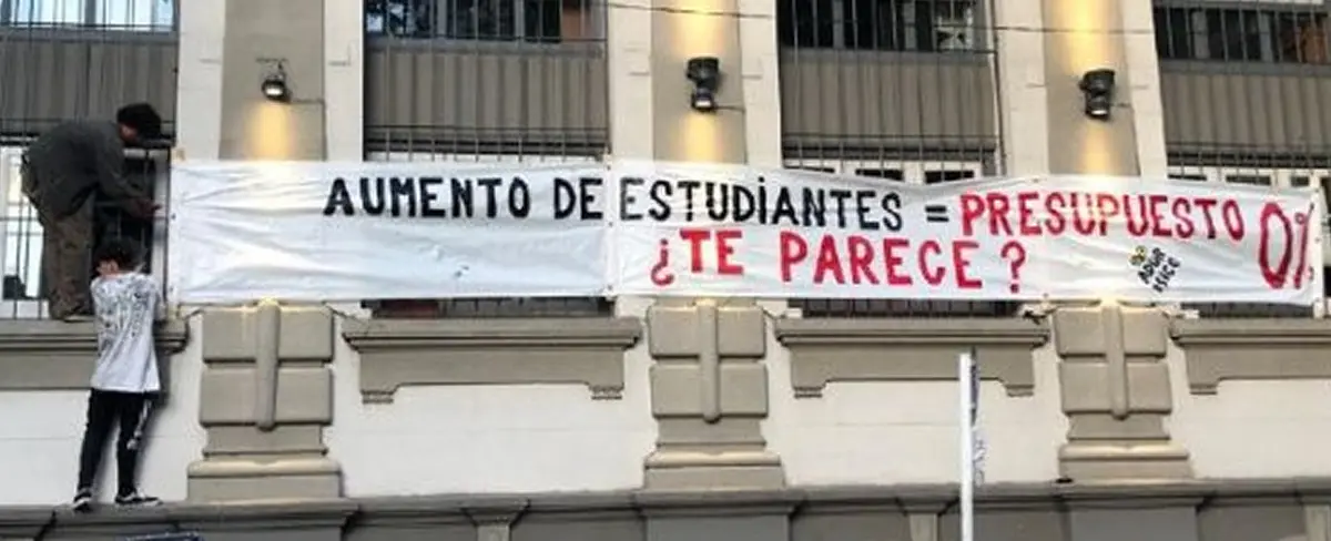 Gremio magisterial de Uruguay inician huelga por aumento del presupuesto