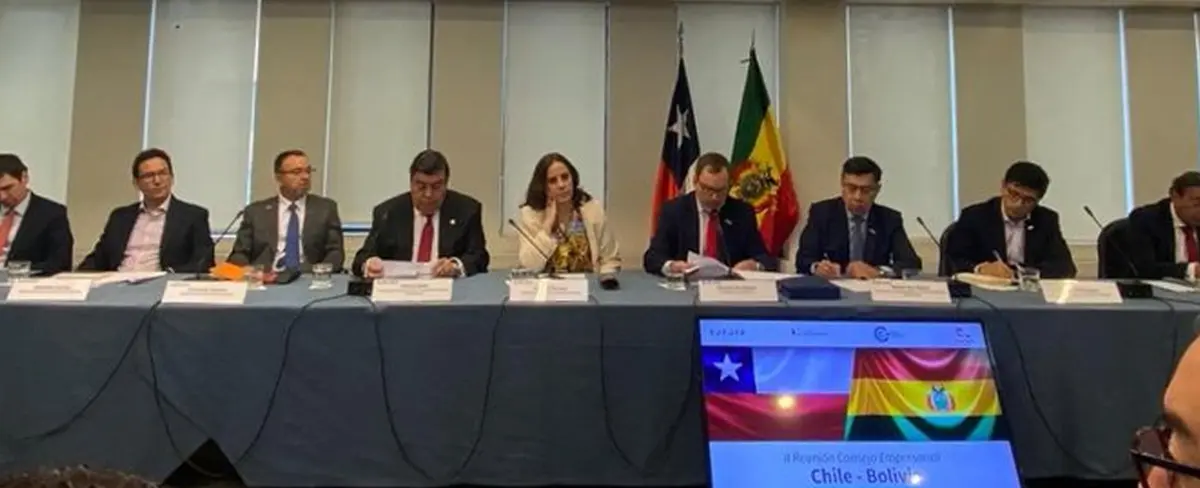 Chile y Bolivia acuerdan mejorar ambiente económico bilateral
