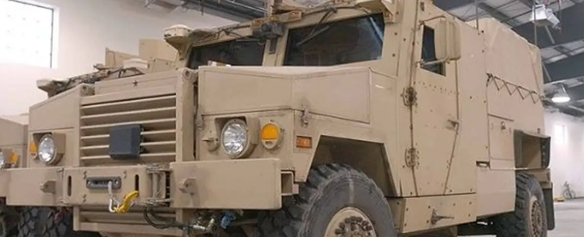 Texas anuncia envío de vehículos militares a la frontera con México