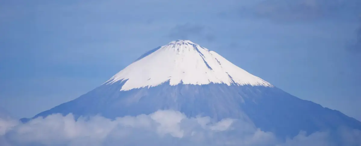 Volcán Sangay expande cenizas sobre 11 municipios de Ecuador