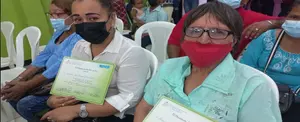 Mined promociona de primaria a más de 100 adultos mayores