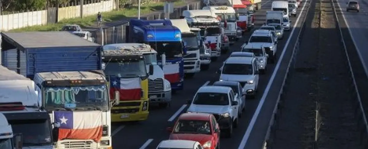Chile: camioneros inician paro para denunciar inseguridad