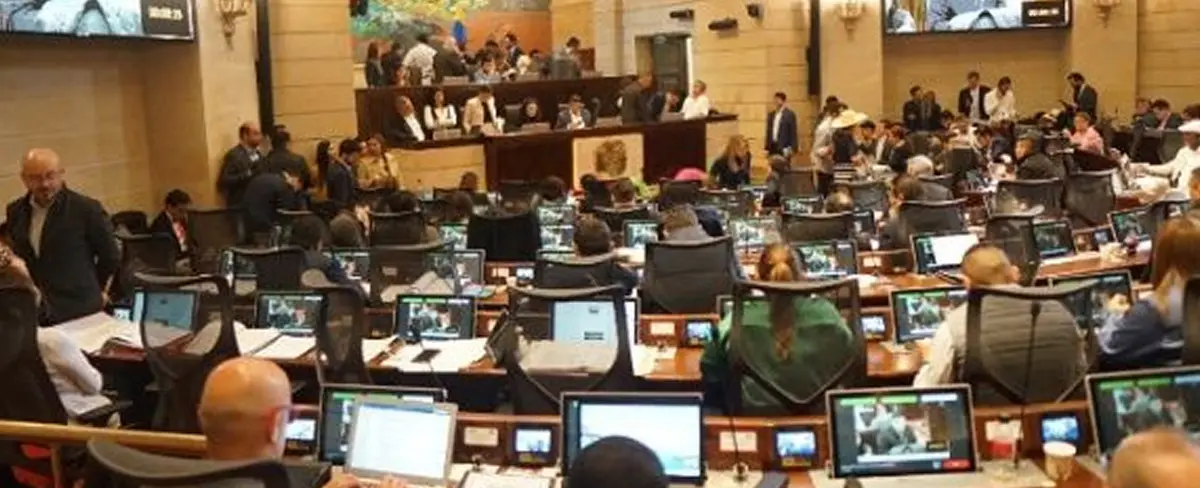 Congreso colombiano aprueba reforma tributaria