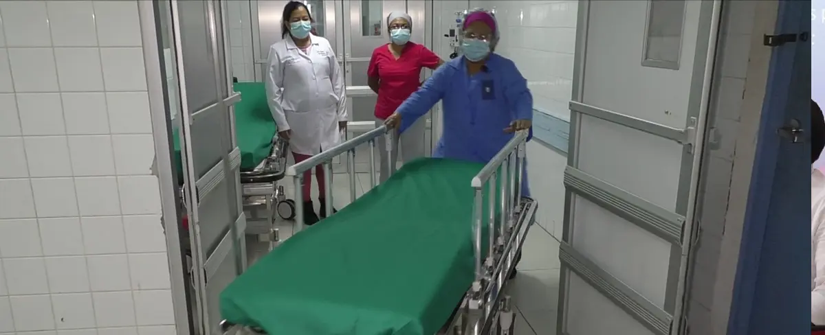 Gobierno de Nicaragua entrega equipos modernos al Hospital de León